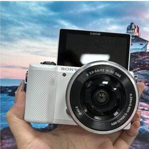 Sony White Digital Camera a5000